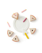 Lekekake i tre med serveringsfat 18,5 cm Kids Hub montert