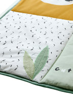 Pakking av leketeppe for baby i bomull patchwork Pandafreunde