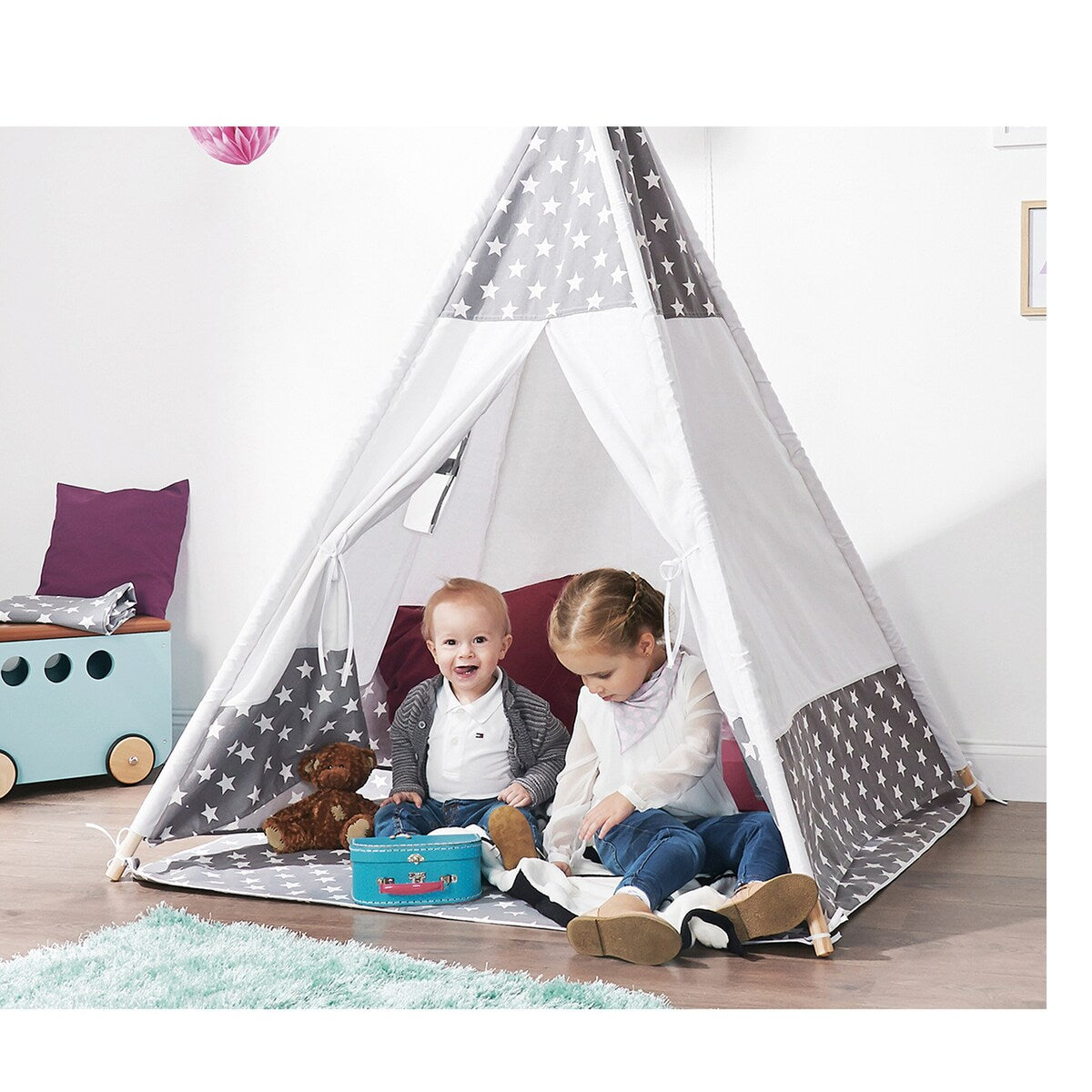 Leketipi Jakara 120x120x155 cm detalj av vindu
