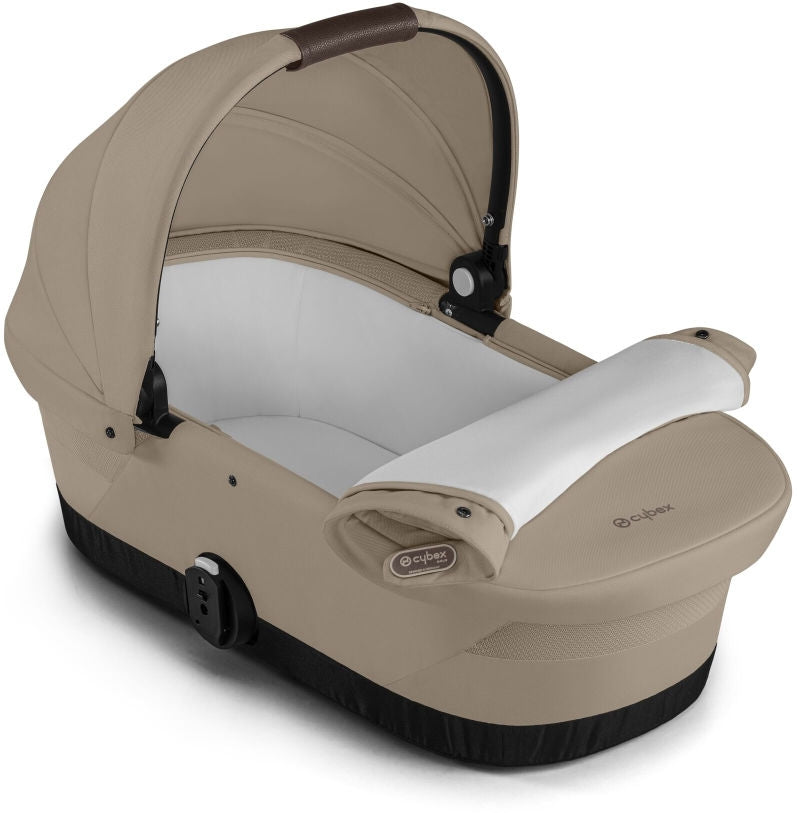 Nærbilde av myk skum-madrass i Liggedel GAZELLE S Cot Almond Beige