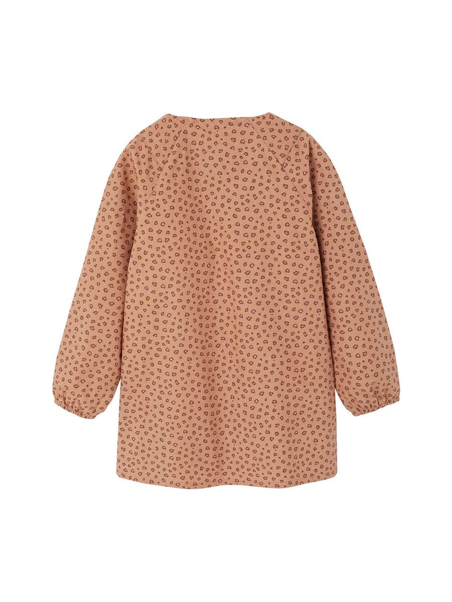Bakside av maleforkle for jenter med leopardmønster