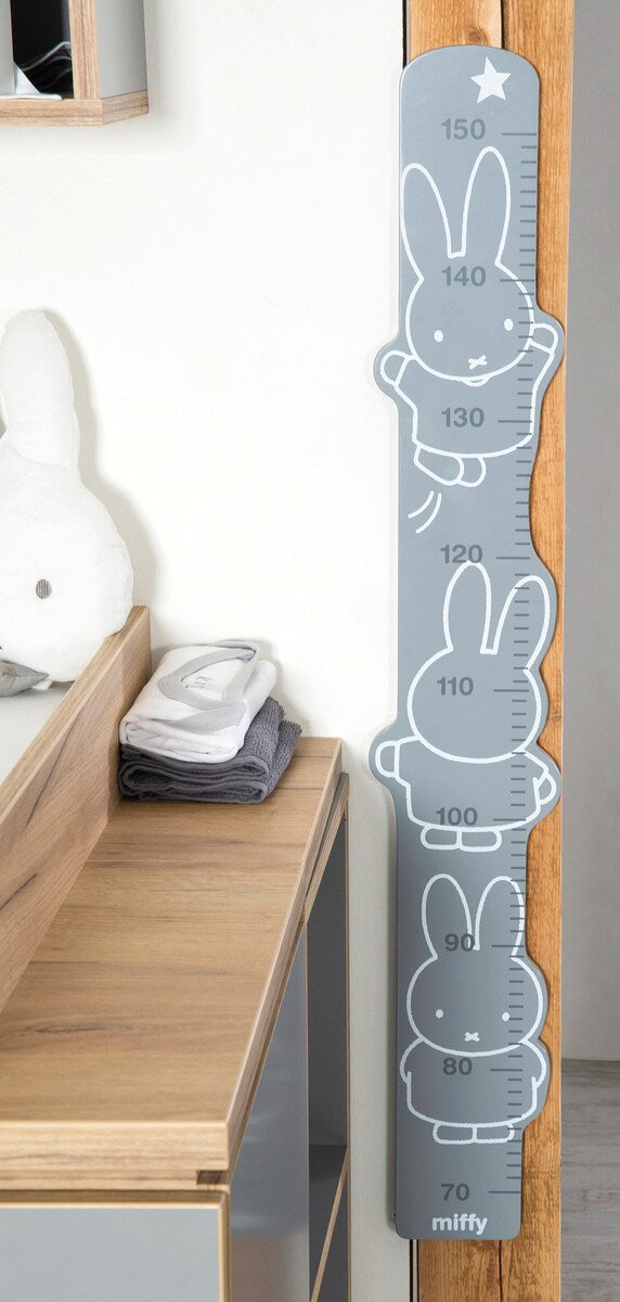 Målelekt Miffy i MDF 70-150 cm med måleskala fra 70 til 150 cm