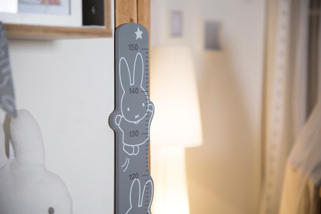 Målelekt Miffy i MDF 70-150 cm med dekorative miffy-harer