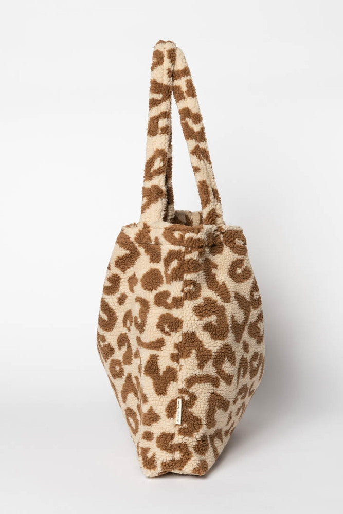 Mammaveske Leopard Ecru teddy 58x42 cm Studio Noos bakside