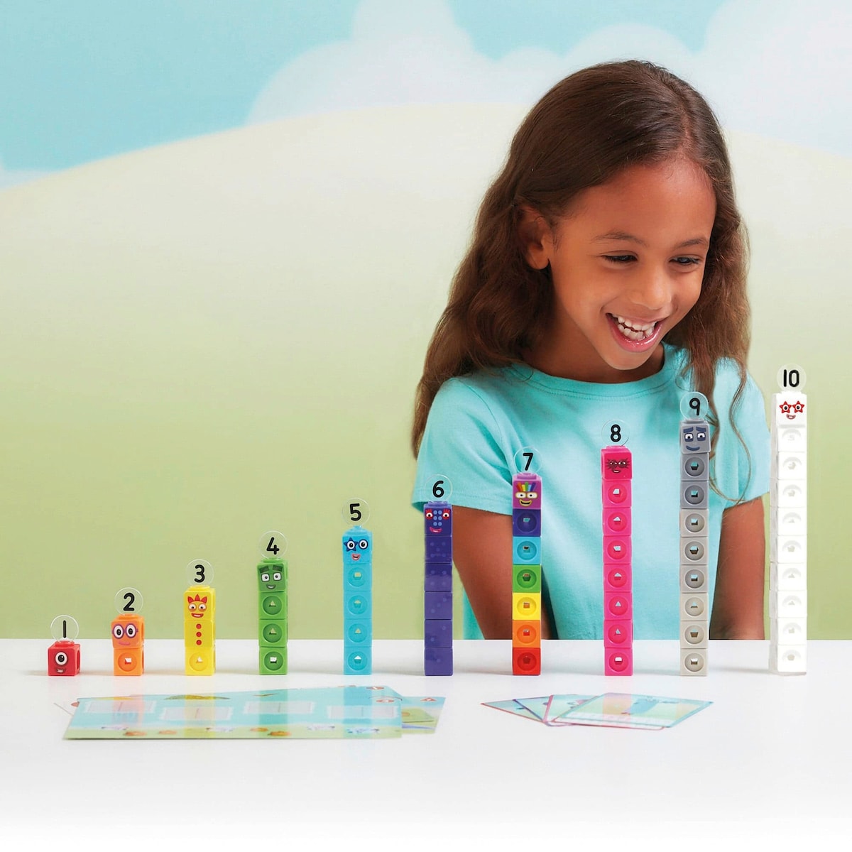 Nærbilde av dry-wipe aktivitetskort i MathLink Numberblocks sett