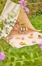 Melamintallerken for barn Flower Power lysrosa bakside
