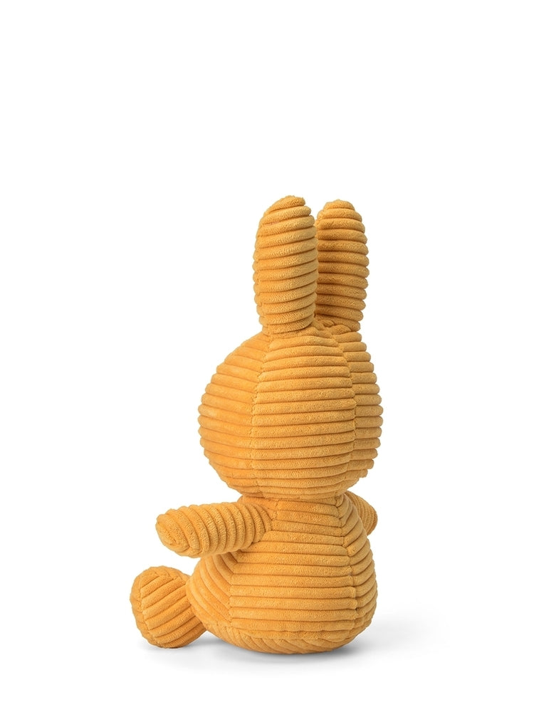 Detalj av Miffy kosedyr kanin i kordfløyel gul 23 cm