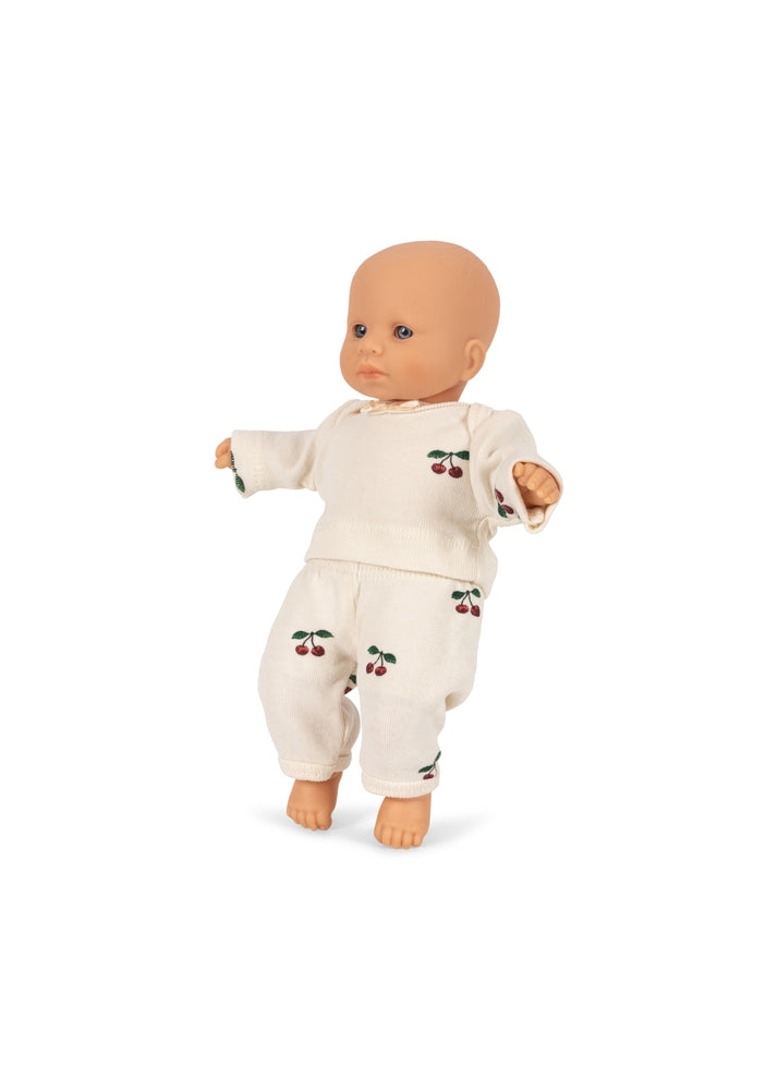 Min første minidukke Cherry med gaveeske bakside