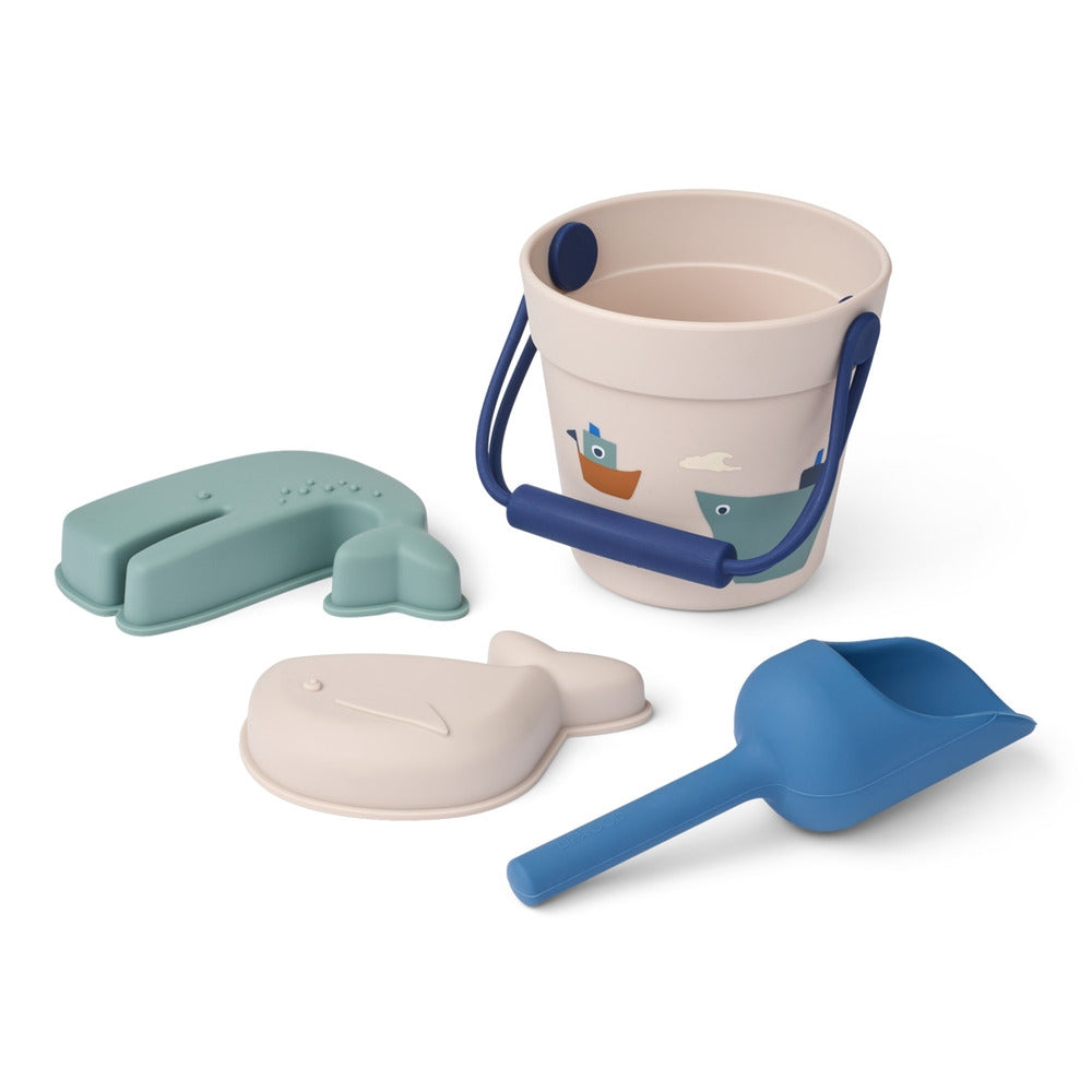 Mini sandlekesett Kit Sailing med bøtte og spade - Liewood for barn