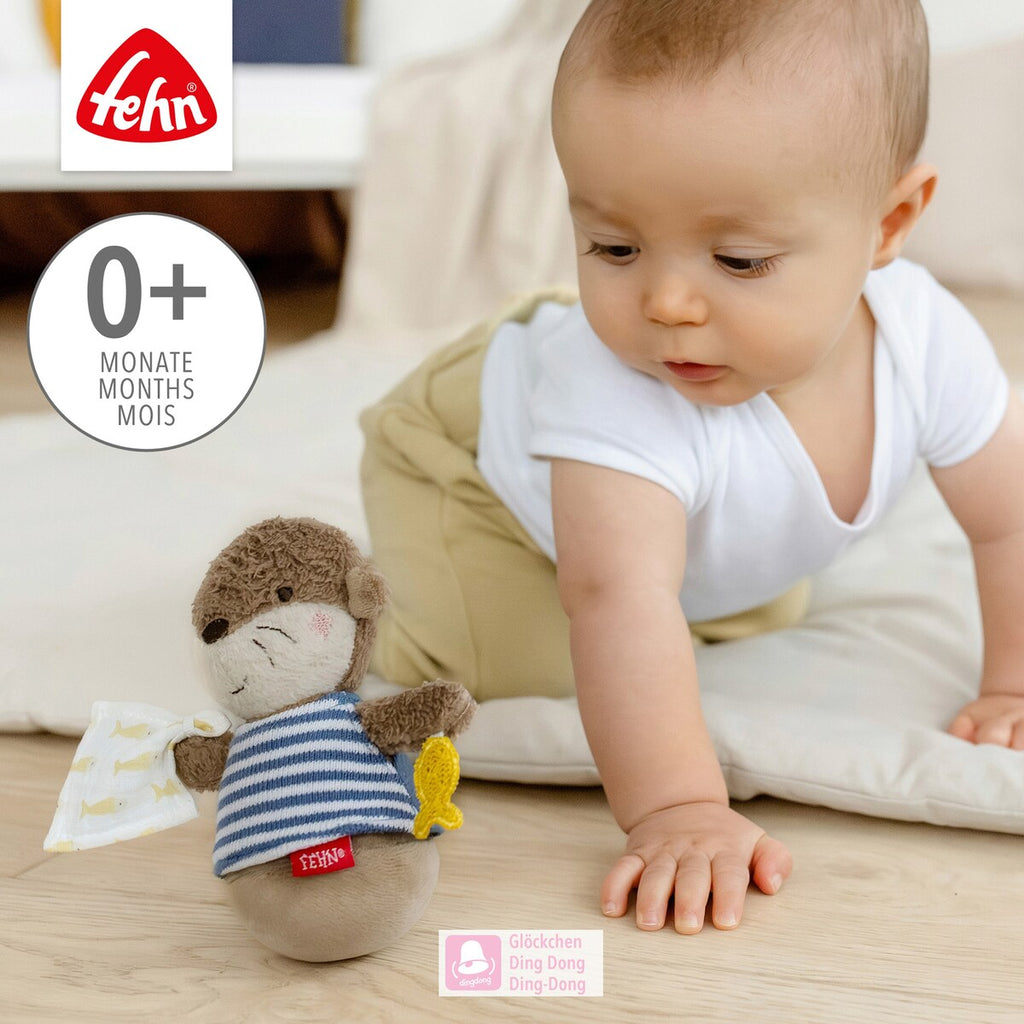 Mini tumlefigur oter Theo med bjelle detalj