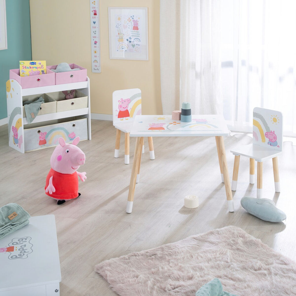 Nærbilde av stol i Møbelgruppe for barn Peppa Pig med 2 stoler og bord