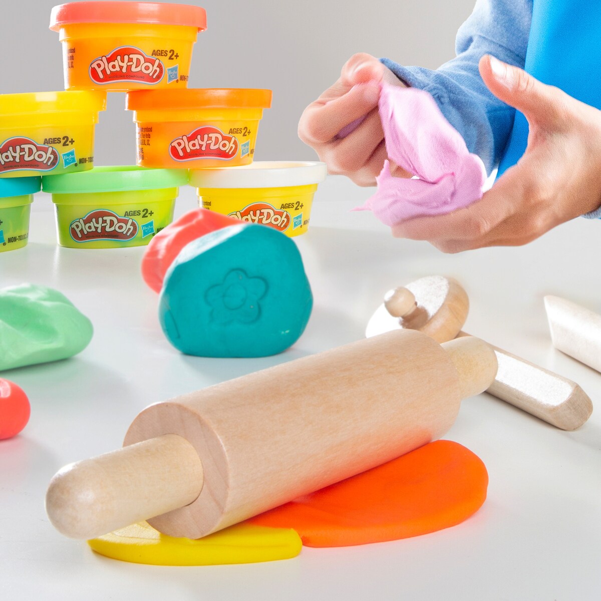 Møbelgruppe for barn Play-Doh 12 deler hvit massivtre sett med kjevle og pizzaskjærer