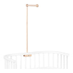 Montert Mobileholder for alle babybay-modeller med rundstaver på beistellbett