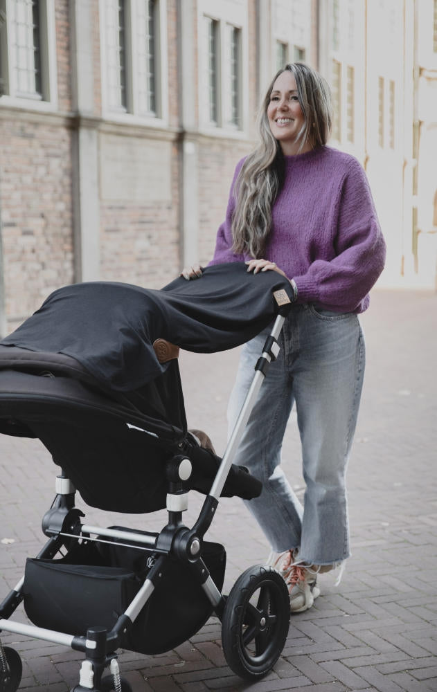 Montert Multifunksjonelt UV-teppe UPF 50+ Midnight Black - Cloby på barnevogn