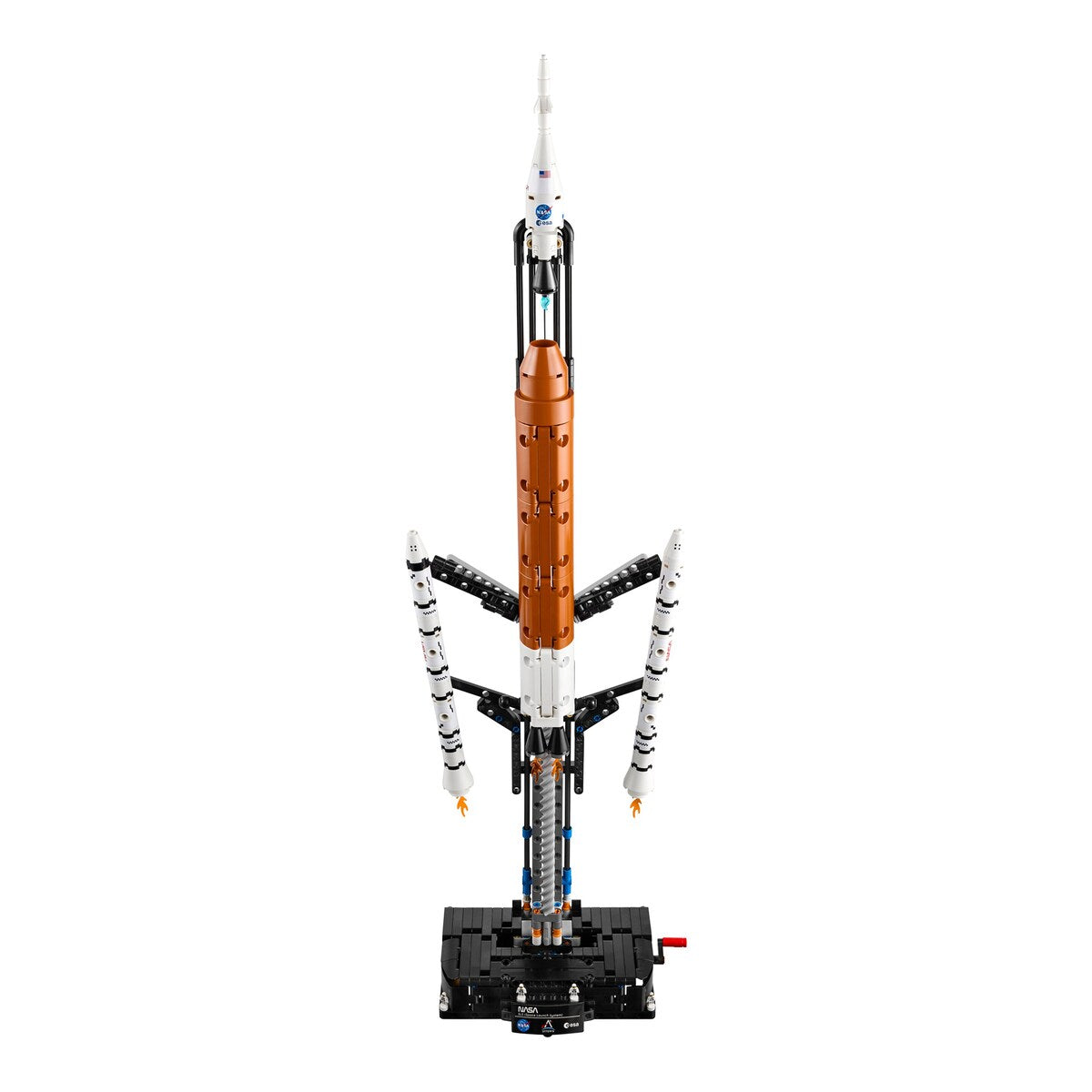 Bakside av NASA Artemis SLS-tungløftrakett 42221