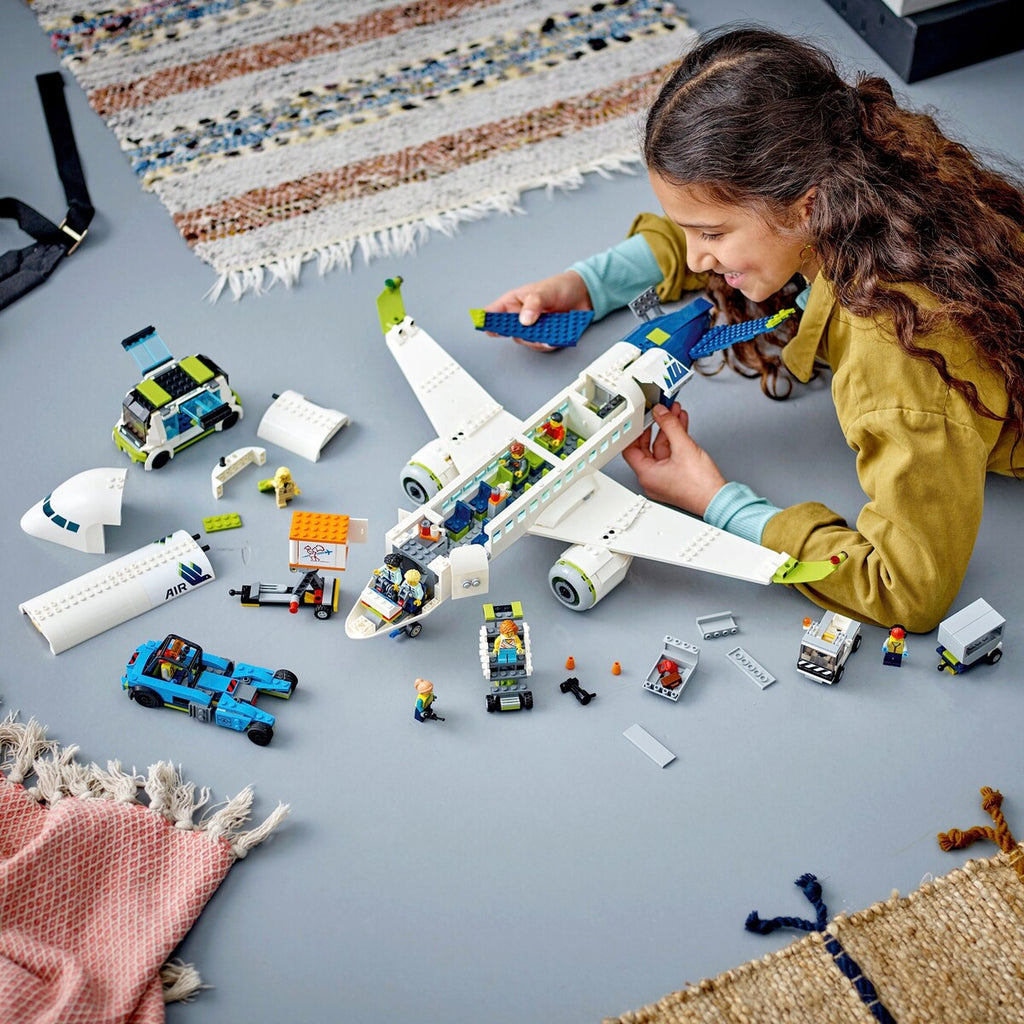Passasjerfly 60367 LEGO City detalj cockpit