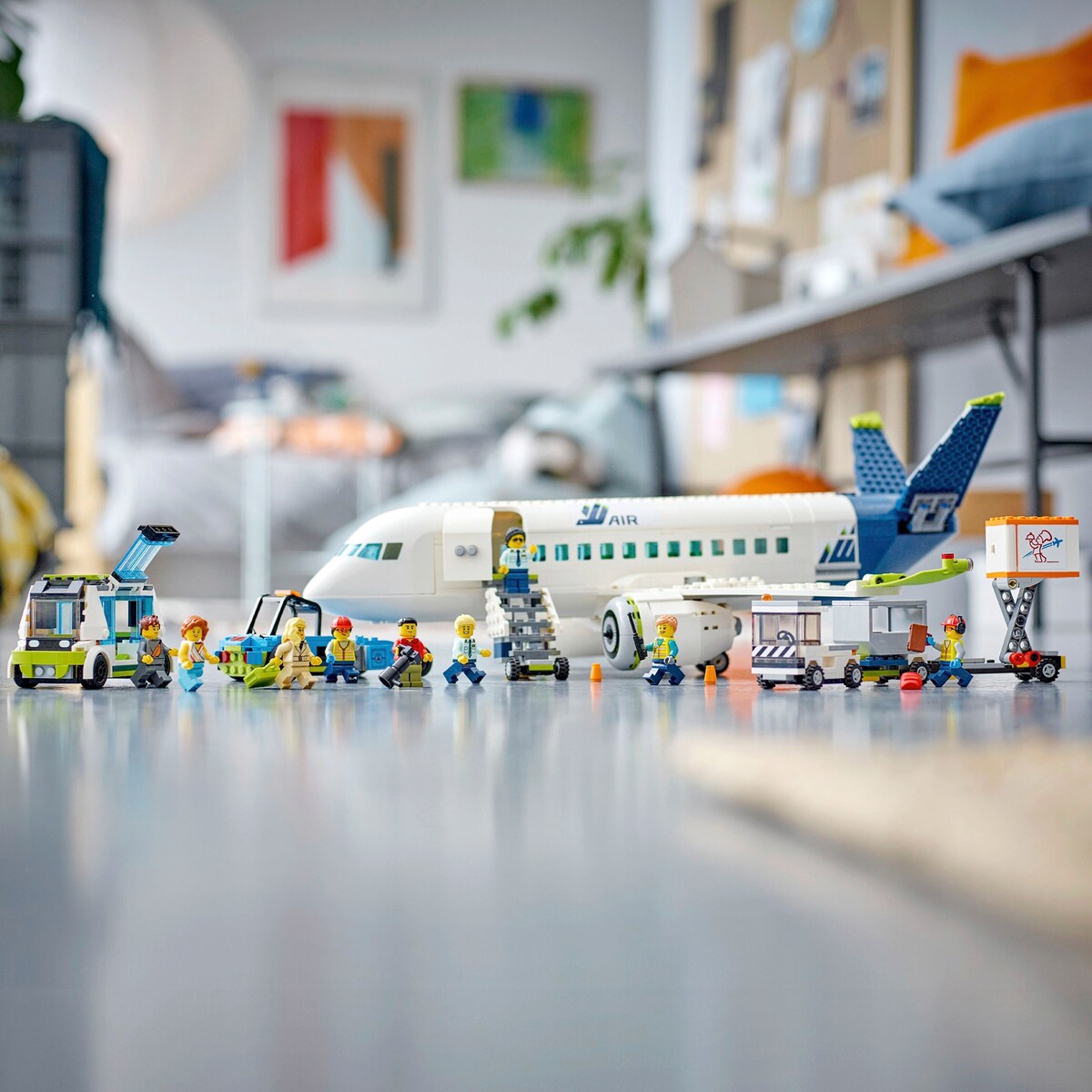Passasjerfly 60367 LEGO City nærbilde minifigurer