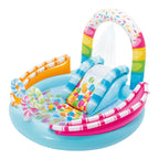 Plaskebasseng Candy Fun lekesenter forfra med vannsklie