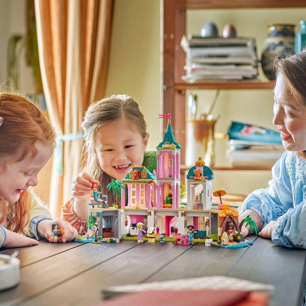 Prinsesseslott med kjæledyr 43267 montert