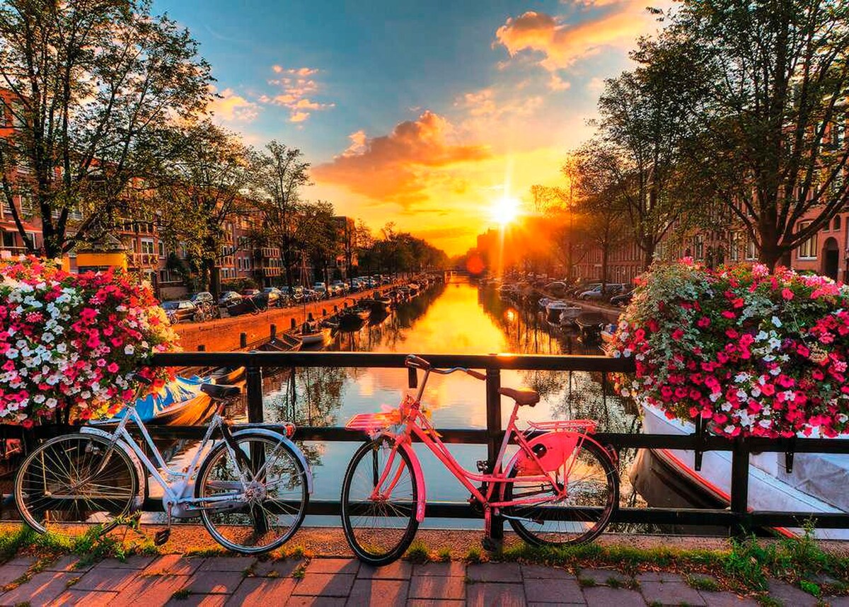 Baksiden av puslespill sykler i Amsterdam 1000 brikker