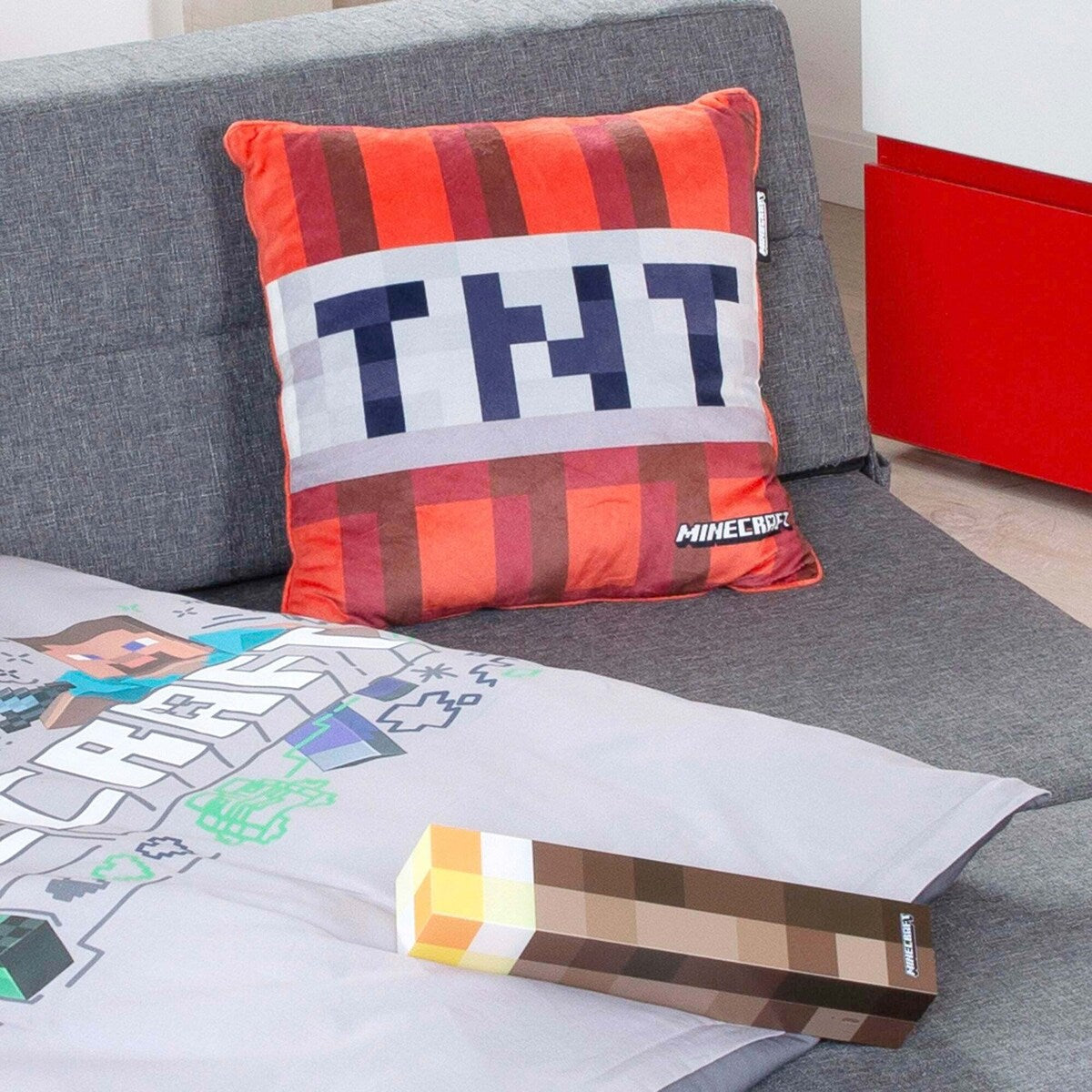 Pyntepute med fyll Minecraft TNT i fløyel bakside