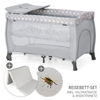 Reisesengsett Sleep N Play Center med madrass og stellematte forfra