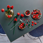 Rosebukett 10328 nærbilde av LEGO-roser i ulike blomstervarianter
