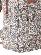 Ryggsekk med blomster for barnehage og skole 20x27 cm montert på rygg
