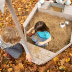Detalj av solseil på Sandkasse båt Little Stars med solseil i tre