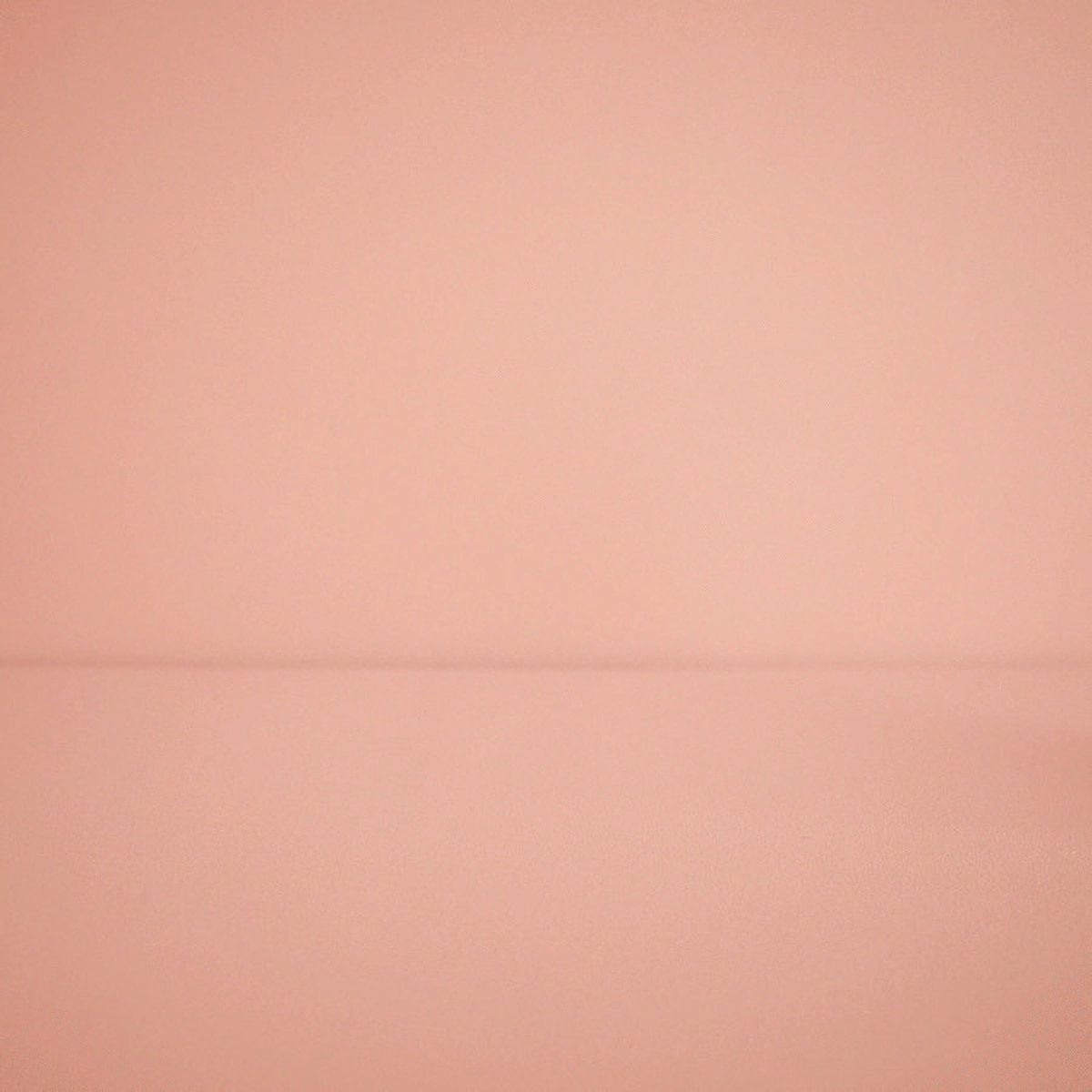 Seilbåt badeleke i tre 17,5x9x20 cm fra 12 mnd detalj av båtens innside