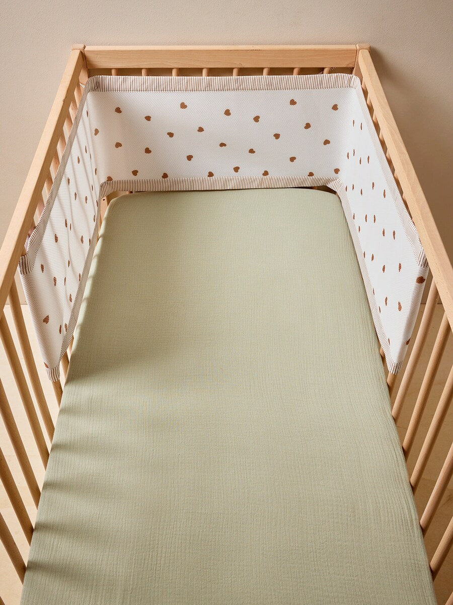 Sengebeskytter 180x30 cm polyester med hjertemotiv bakside