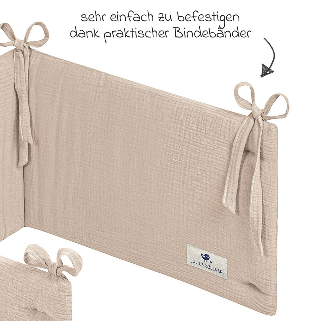 Sengebeskytter i musselin 180 x 35 cm sand bakside