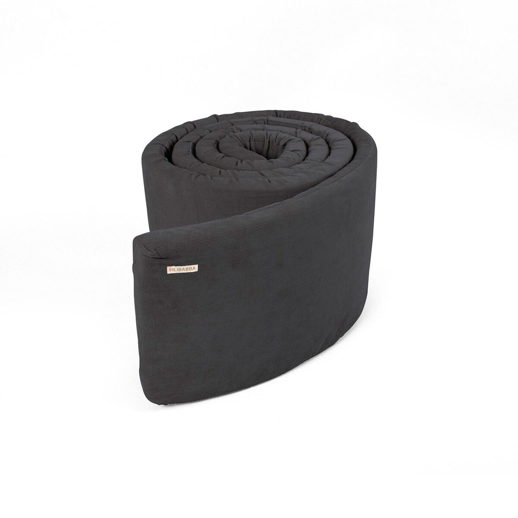 Sengebeskytter Cord Stone Grey økologisk bomull forside