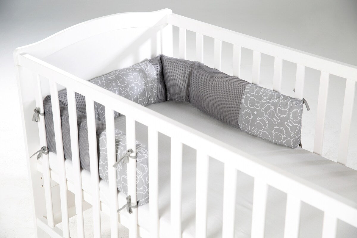 Sengebeskytter Easy Air safe asleep Miffy med glidelås for vask