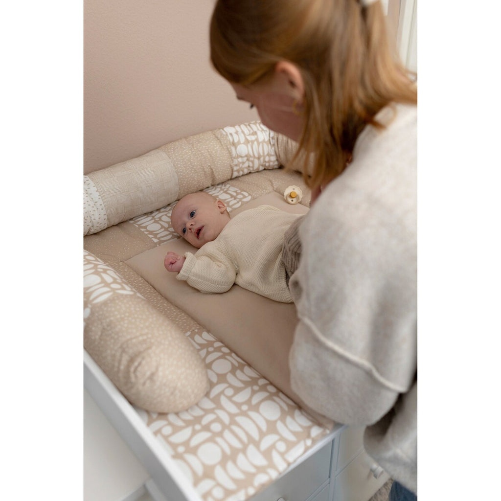 Sengebeskytterslange Classics 300 cm patchwork i bomull - Ullenboom