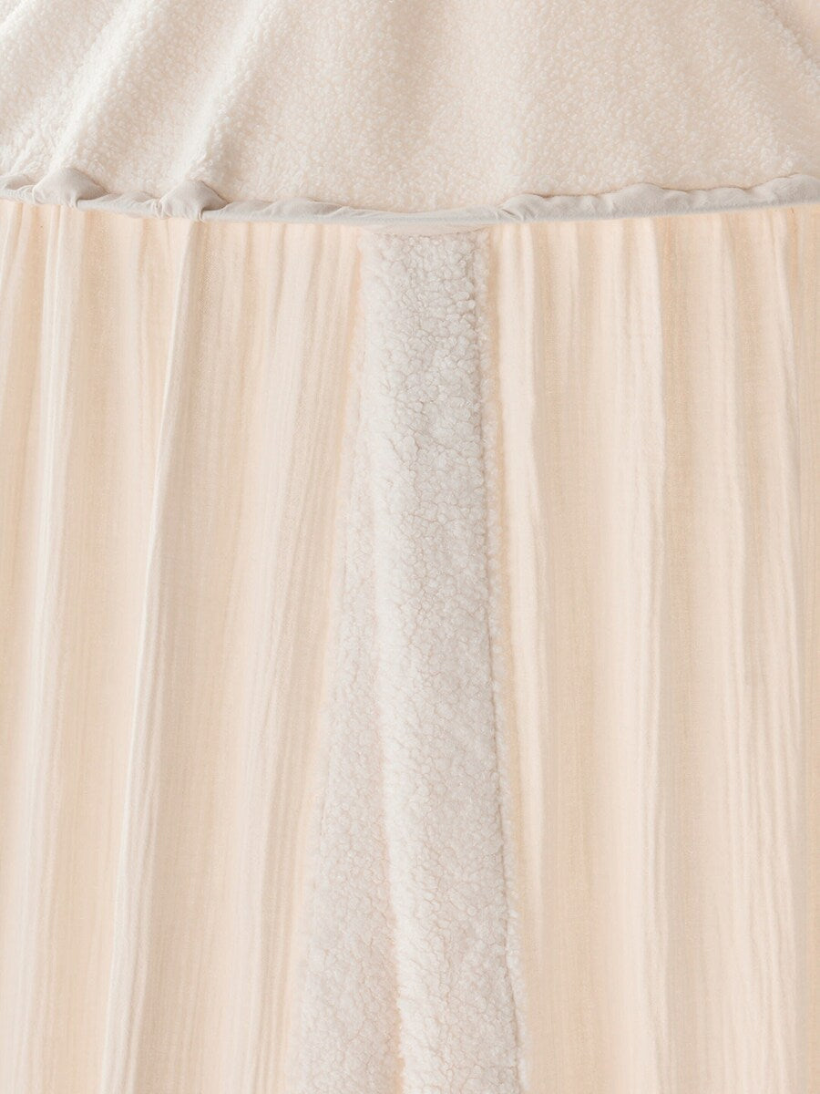 Sengehimmel i teddyfleece 250 cm detalj av stoff