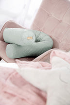 Nærbilde av quilting på Sengeslange roba Style frosty green