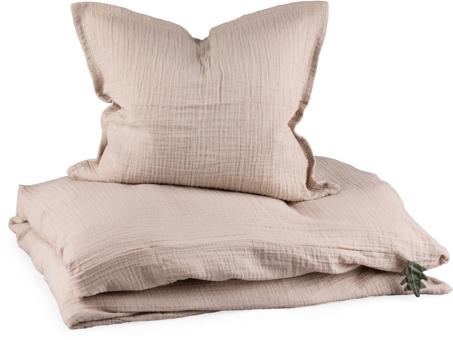 Sengetøy junior musselin 100x135 cm Seabreeze beige - Sebra forfra