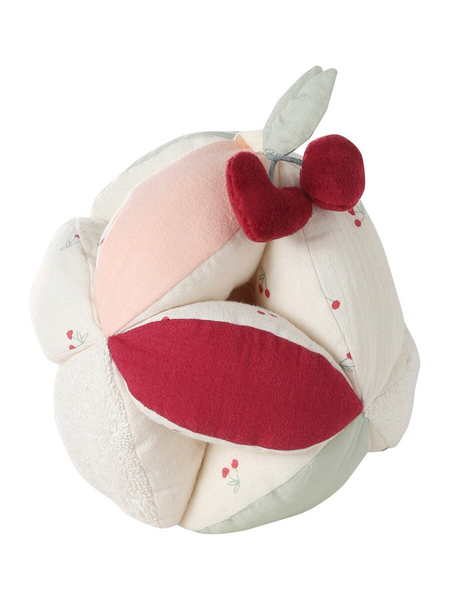Sensorisk ball i bomull for baby CHERRY 15,5 cm forfra