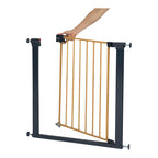 Sikkerhetsgrind for dør og trapp 73-80 cm, detalj av låsemekanisme