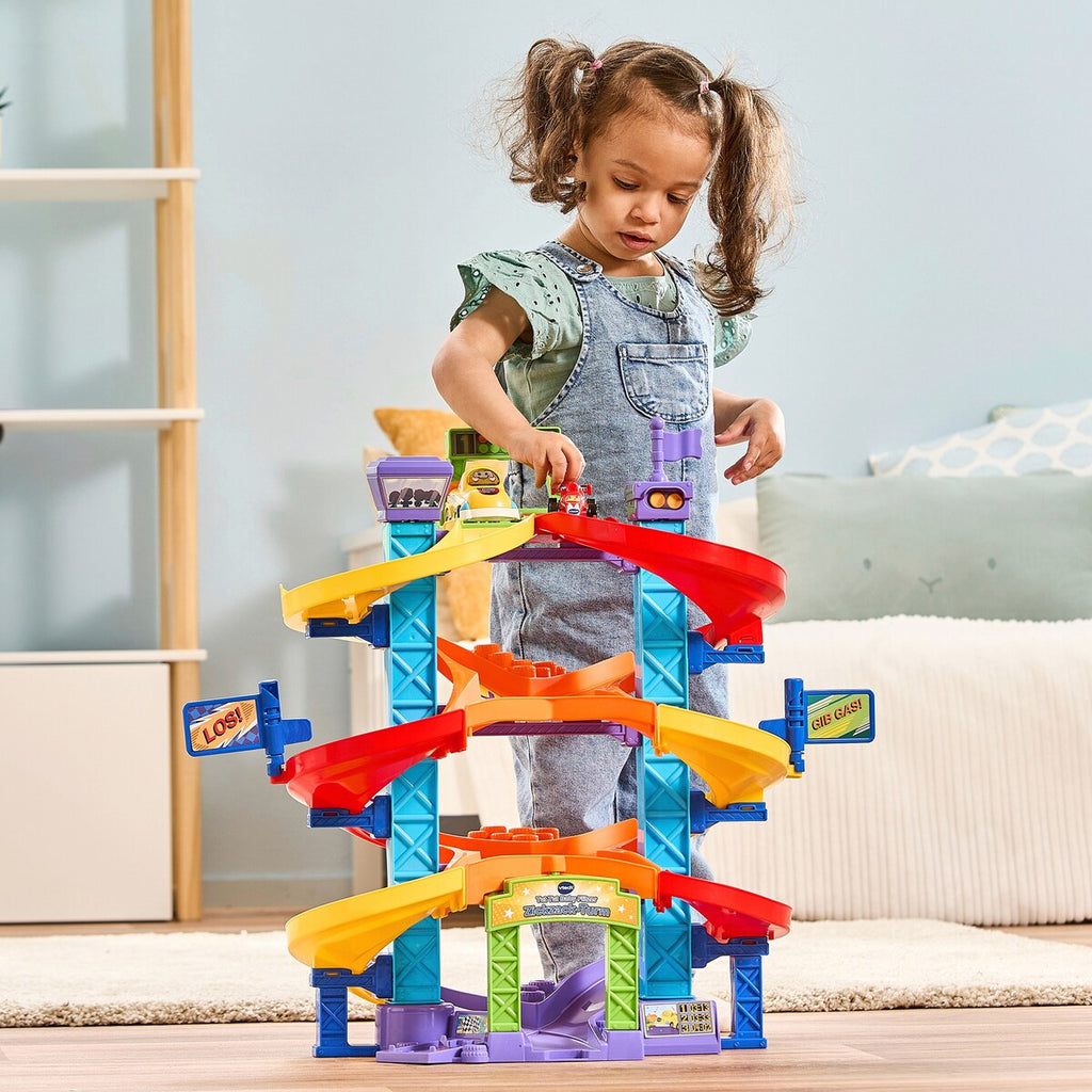 Detalj av spiralrampe på Sikksakktårn bilbane fra Vtech