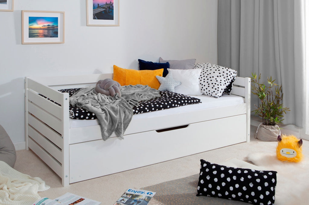 Detalj av Sofaseng Naomi med uttrekksseng 90x200 cm furu