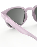 Solbriller Junior Sun #C Lilac 5-10 år UV cat. 3 montert på barn