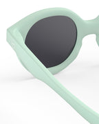 Solbriller Sun Baby aqua green 0-9 mnd montert med silikonstrop