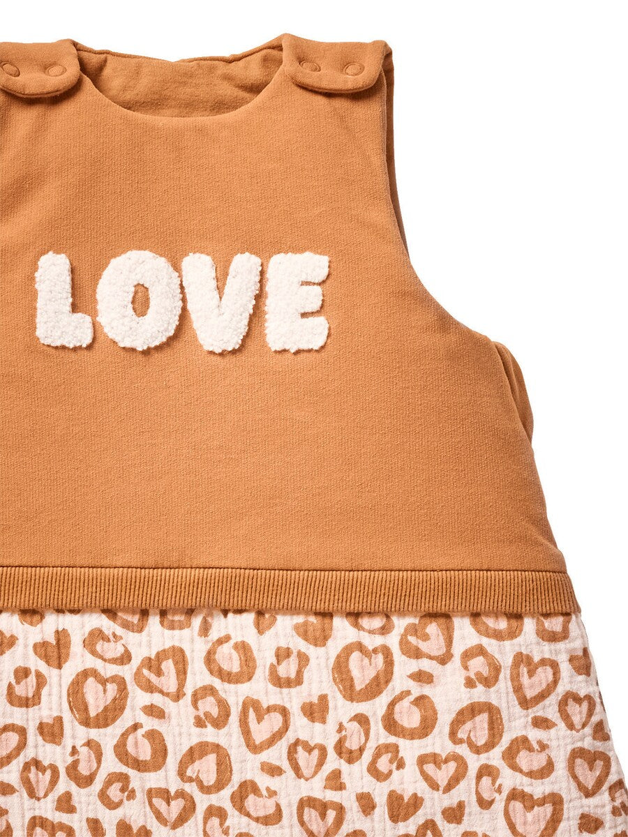 Montert sovepose for baby LOVELY LEO med avtakbare ermer