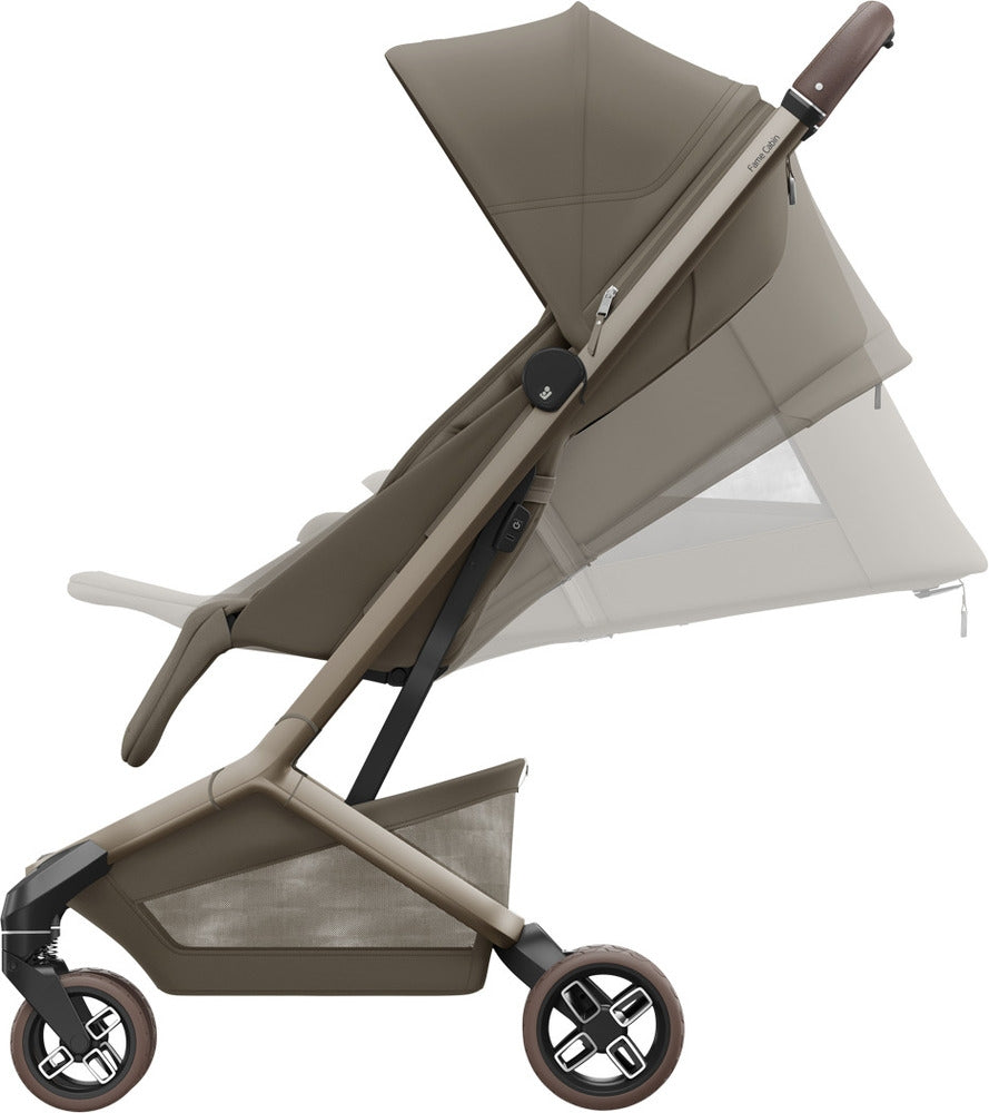 Sideprofil av Sportsvogn Fame Cabin Sapphire Sand