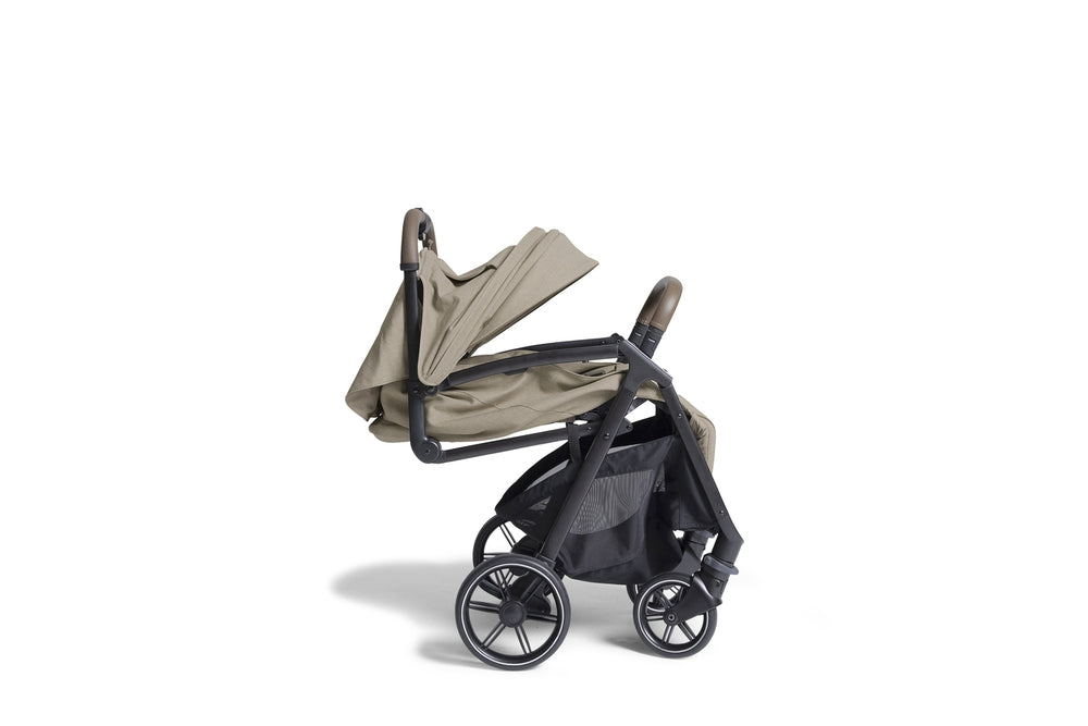 Sportsvogn parcel™ lx Signature Sandstone detalj av beltespenne