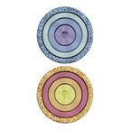 Detalj av fargerik Stablesteiner Summer Rainbow 8-delers sett i confetti-look