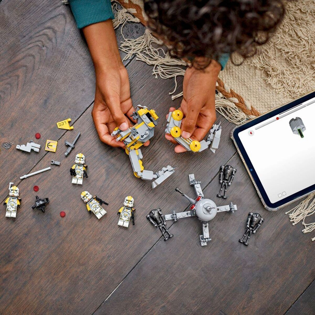 Detalj av minifigurer i Star Wars klonesoldater 327. stjernekorps Battle Pack
