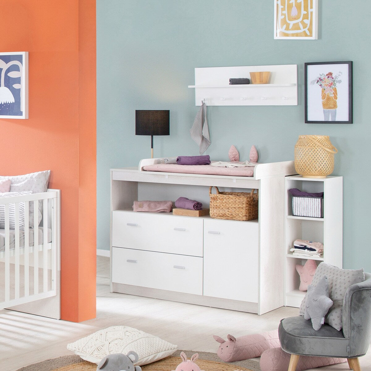 Stellekommode bred "Julia" med avtakbar stelleplate bakside
